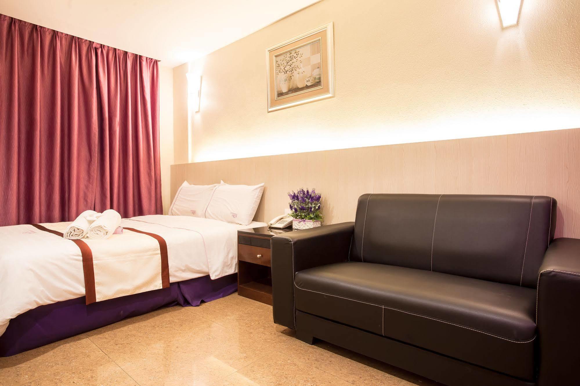 Lavender Inn Nusa Bestari Τζόχορ Μπάχρου Εξωτερικό φωτογραφία