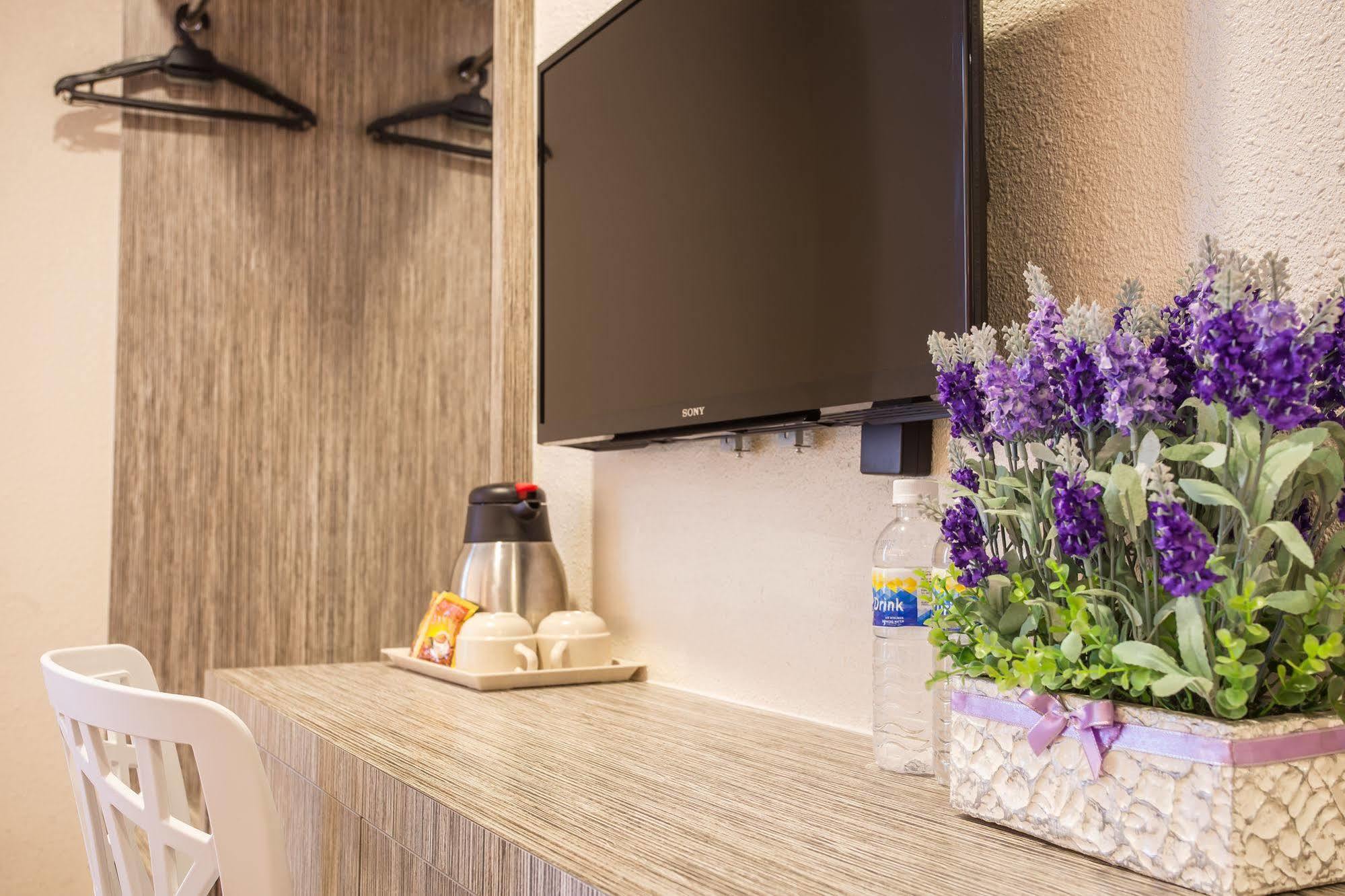 Lavender Inn Nusa Bestari Τζόχορ Μπάχρου Εξωτερικό φωτογραφία
